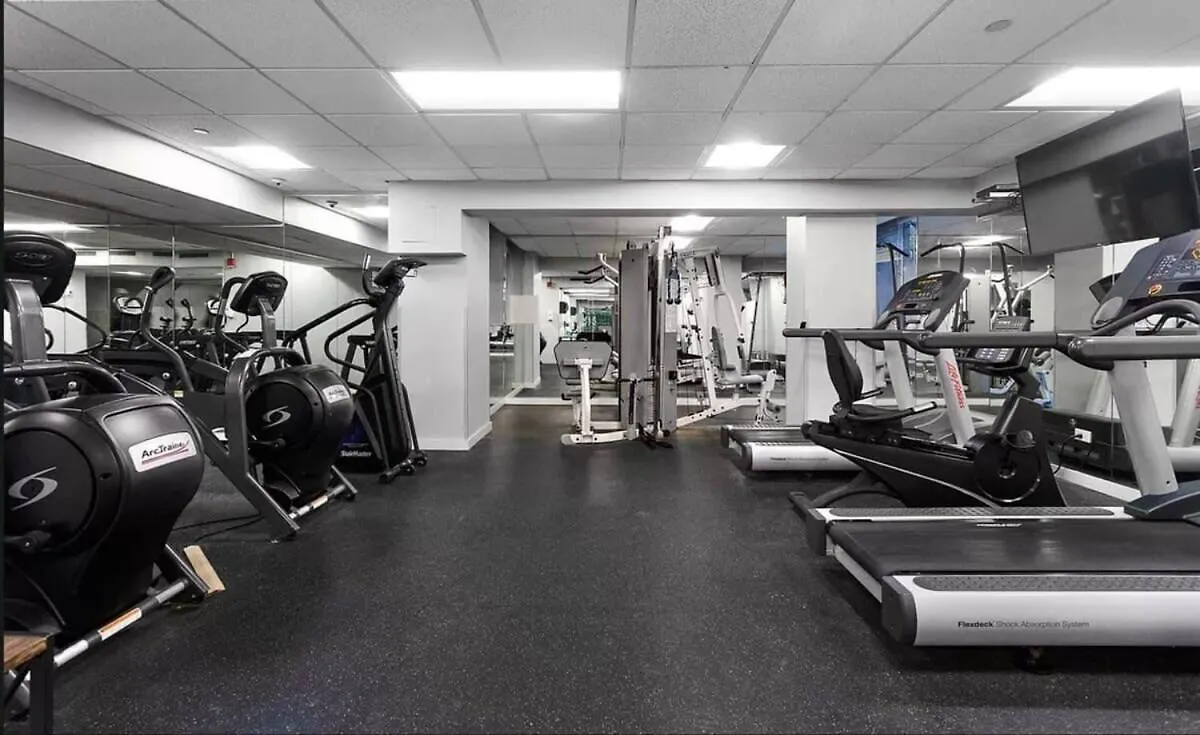 73-205 New Studio Uws Doorman Gym New York