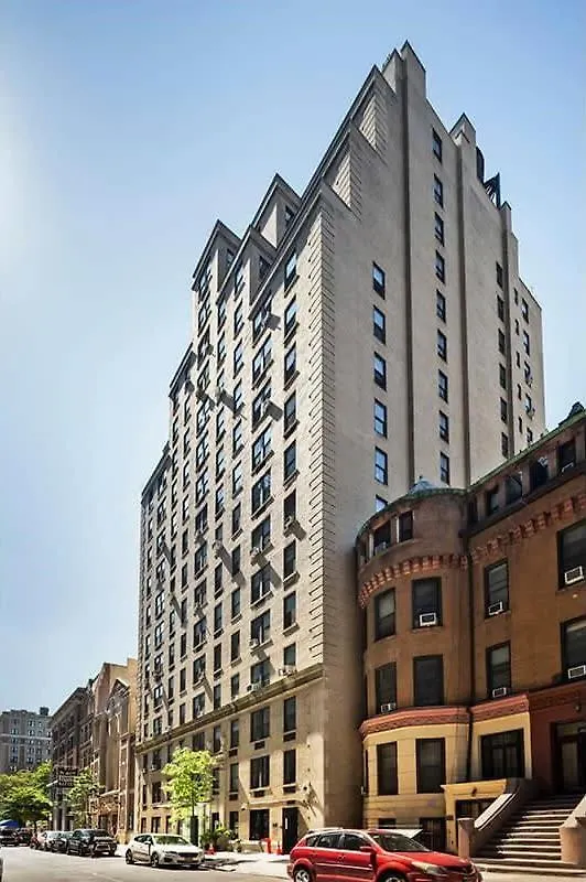 73-205 New Studio Uws Doorman Gym New York United States